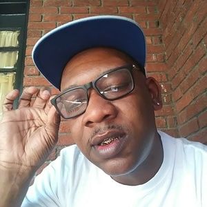 Meet your Posher, Travis